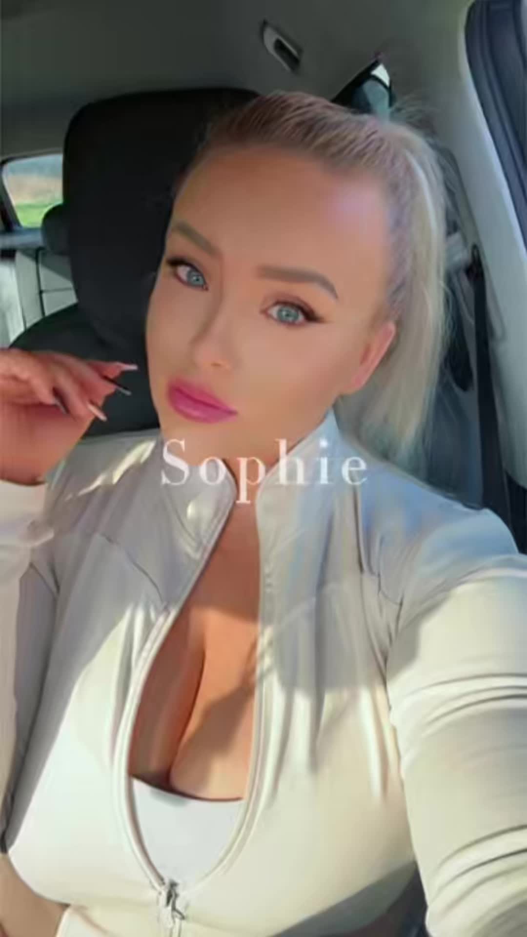 @𝓢𝓸𝓹𝓱𝓲𝓮-𝓹𝓪𝓲𝓰𝓮🖤