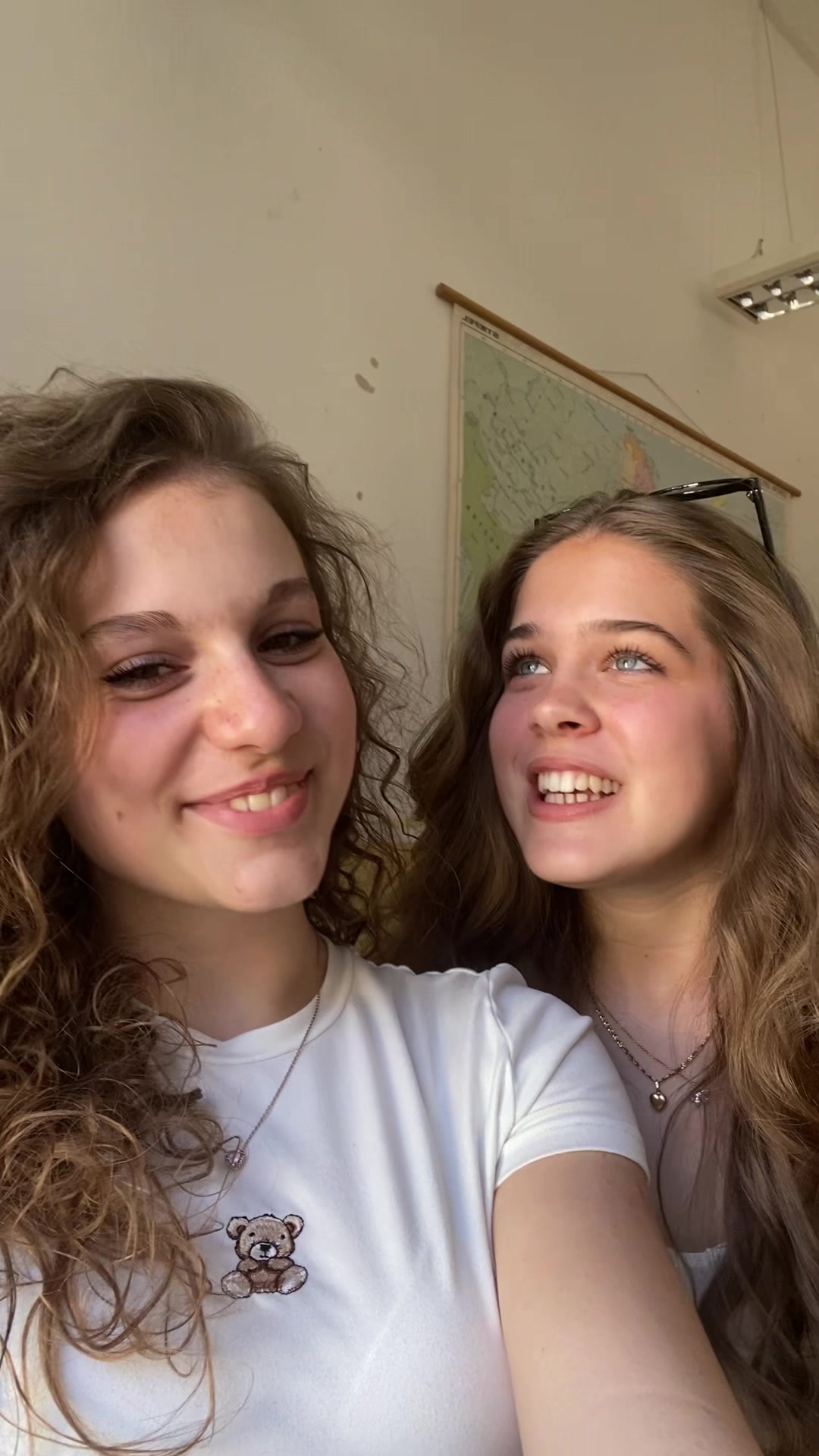 @laura