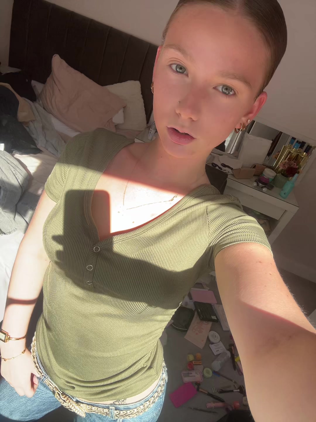 @millielouiseleonard