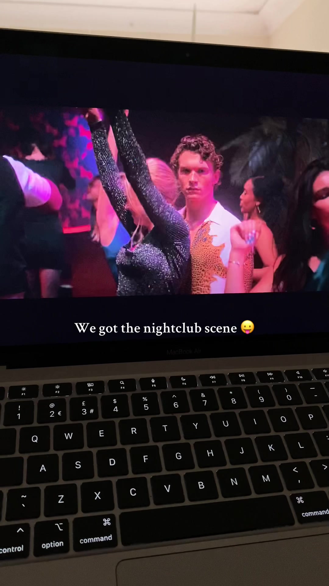 @scarlettreadsx 🪞⭐️🗡️