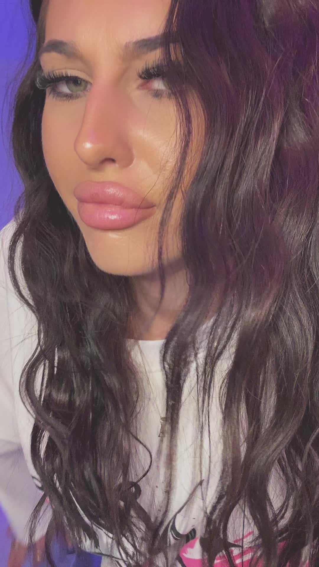@𝘈𝘭𝘦𝘹𝘢𝘯𝘥𝘳𝘢