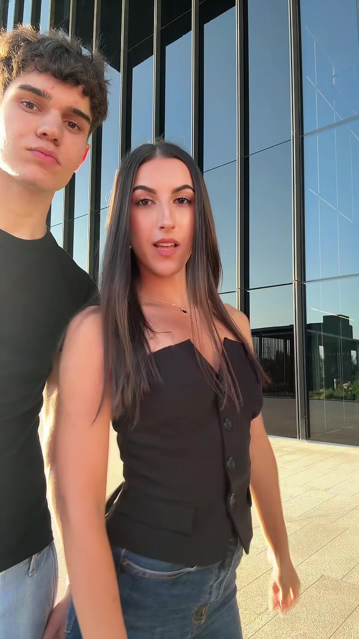 @𝐵𝑒𝑎𝑡𝑟𝑖𝑧🇷🇴