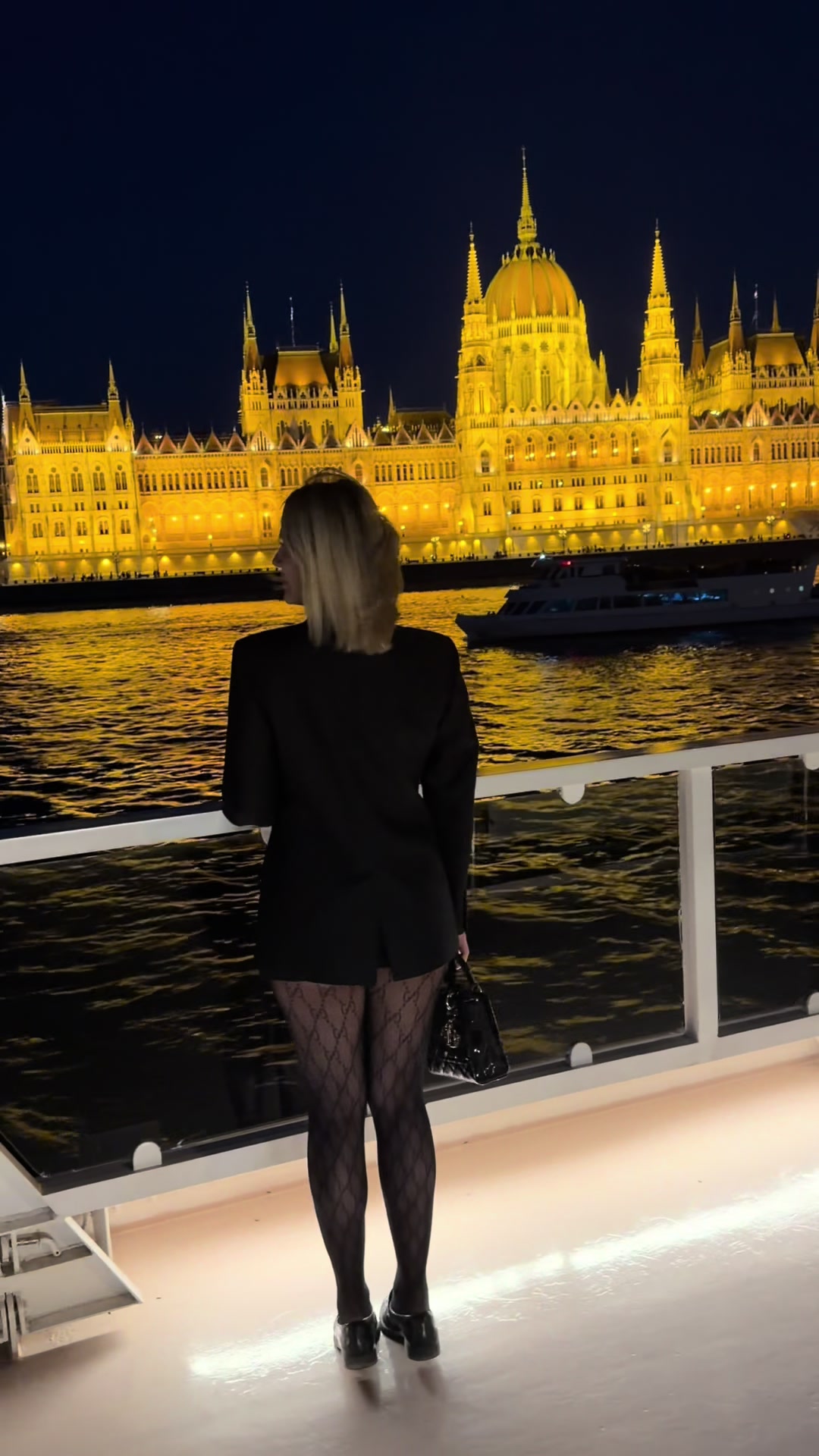 @elvinanika