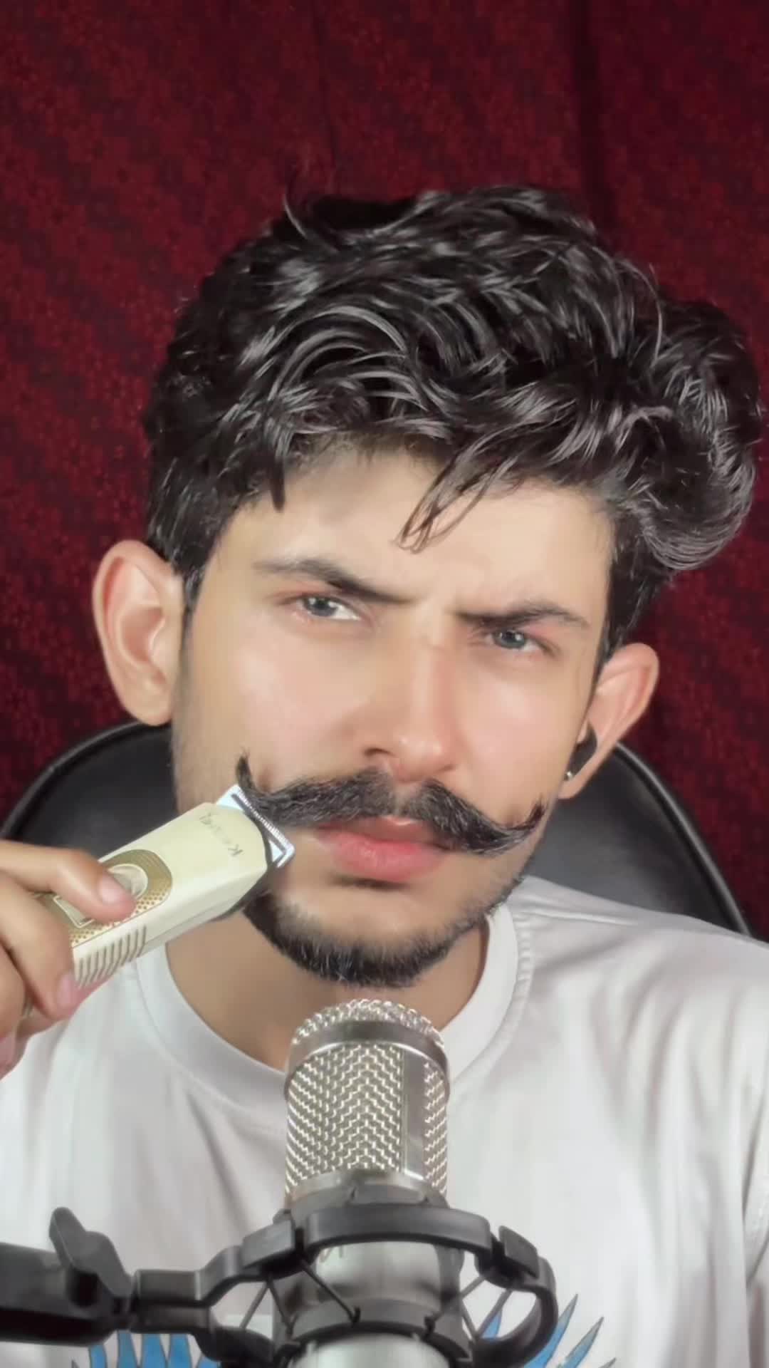 @𝗔𝗱𝗲𝗲𝗯 𝘼𝙛𝙞𝙚