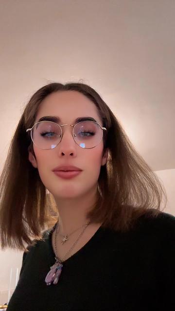 @anais