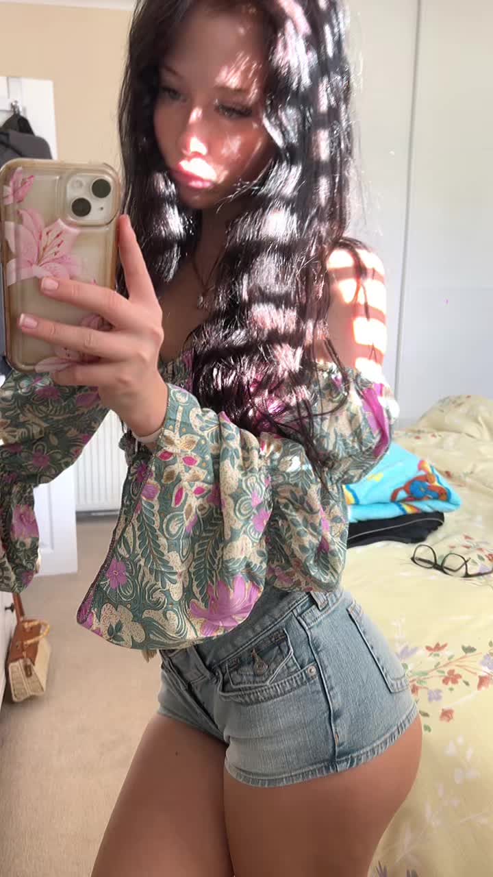 @Millie🕸️