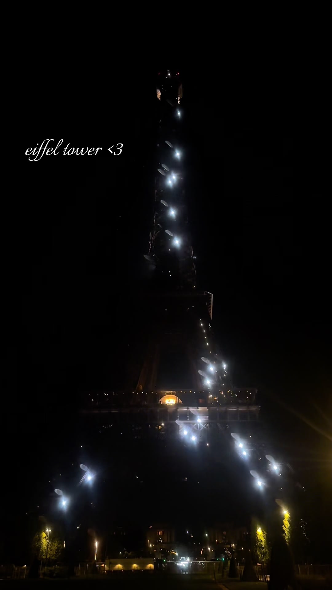 @anni ᥫ᭡