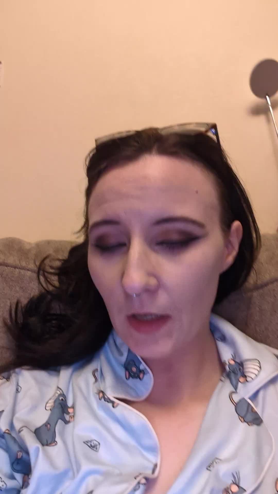 @lizziebeawhoever