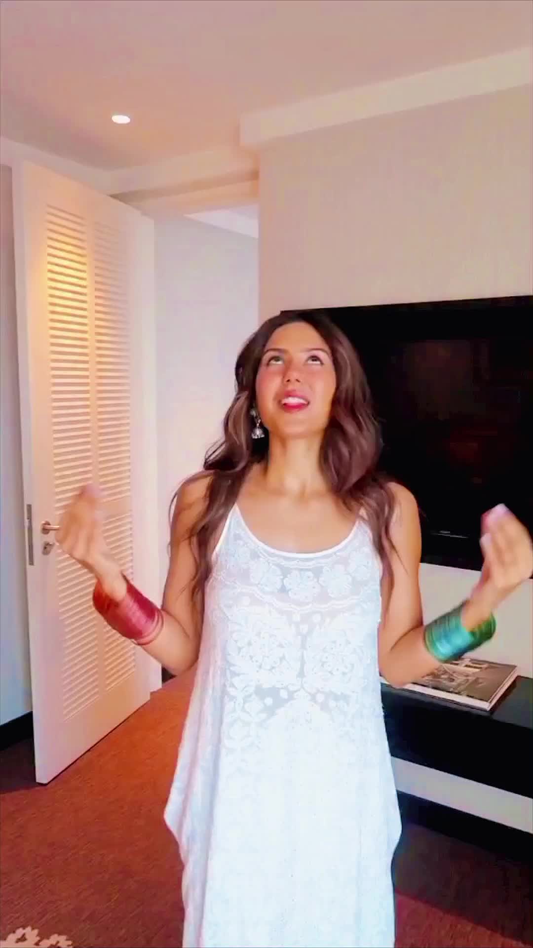 @sonam bajwa fans page