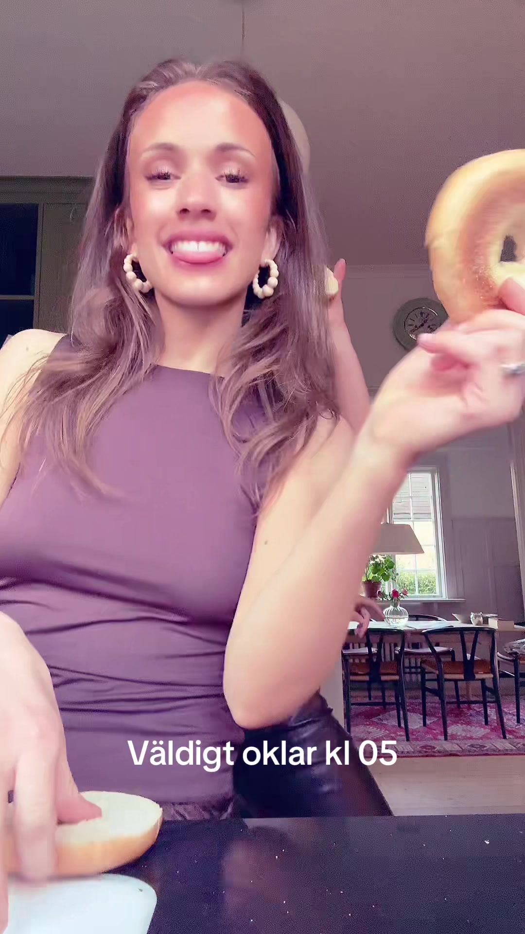 @Ella