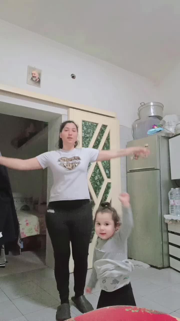 @С.Манолова