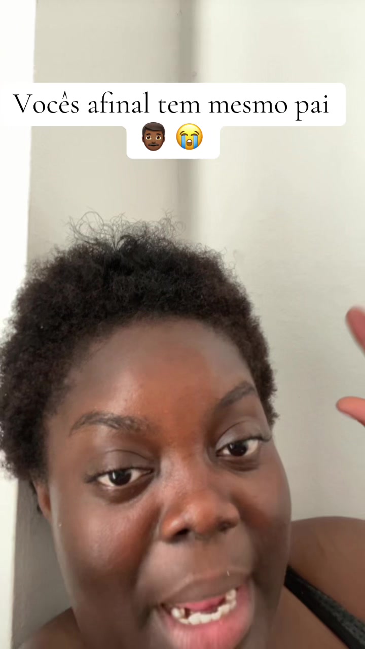 @Eleniaax