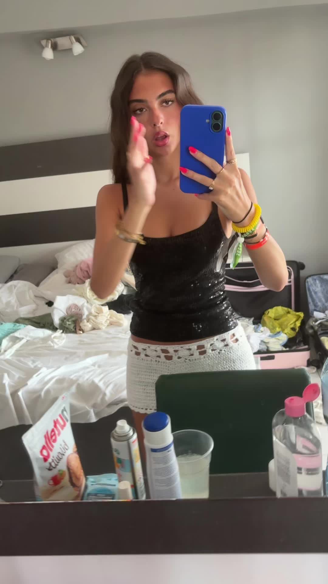 @hejebshsjw