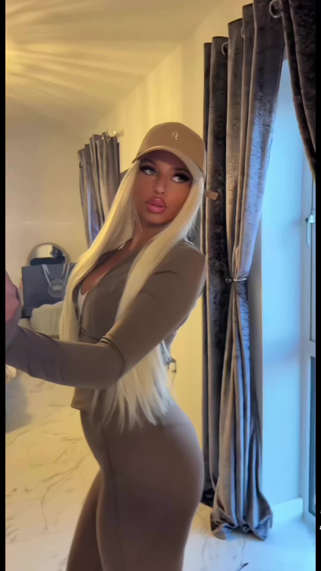 @𝒩𝒥💋