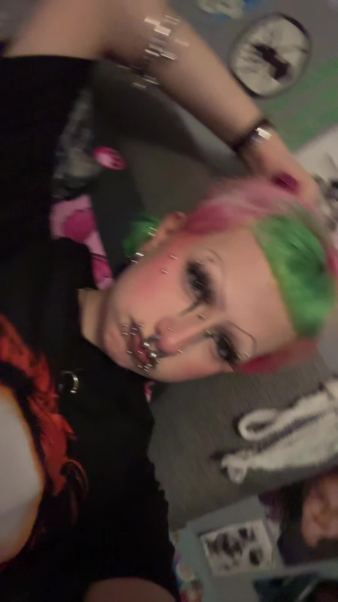 @☢︎