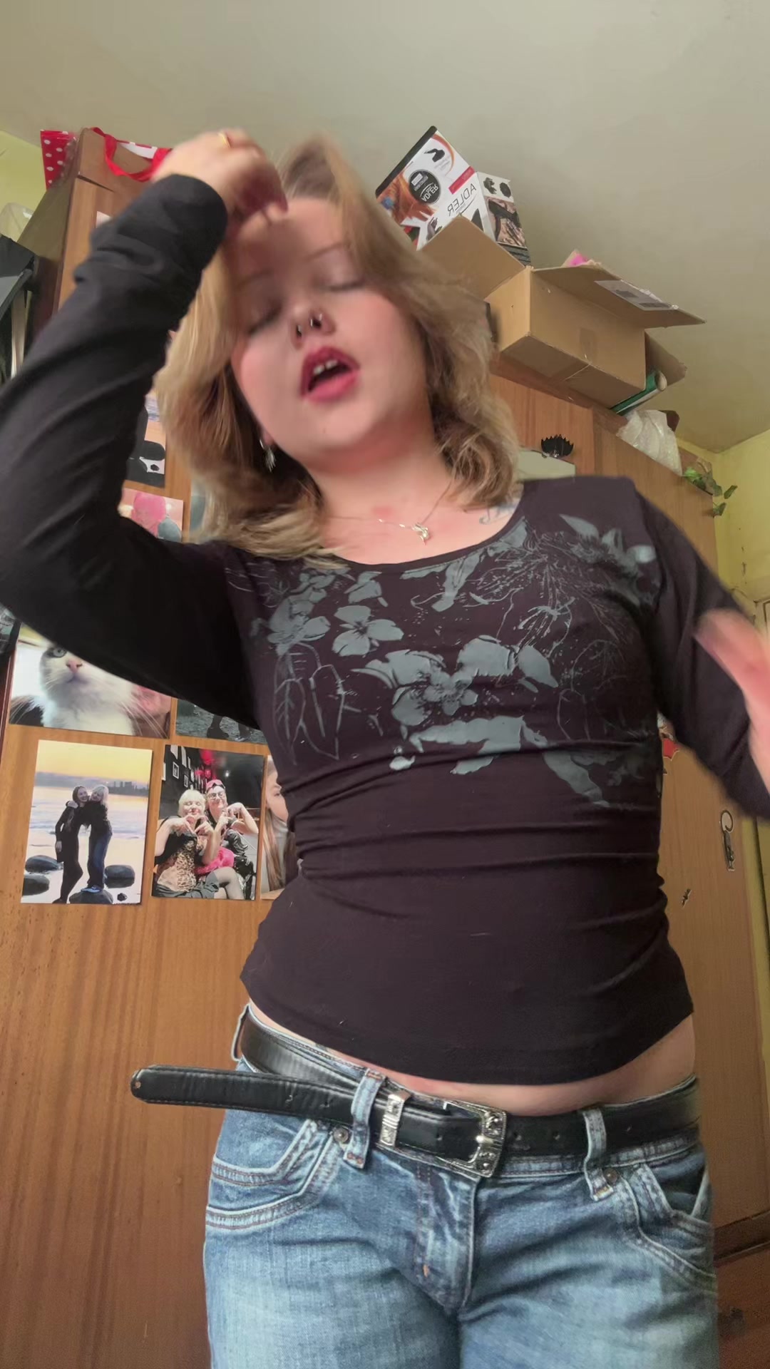 @Sasha<3