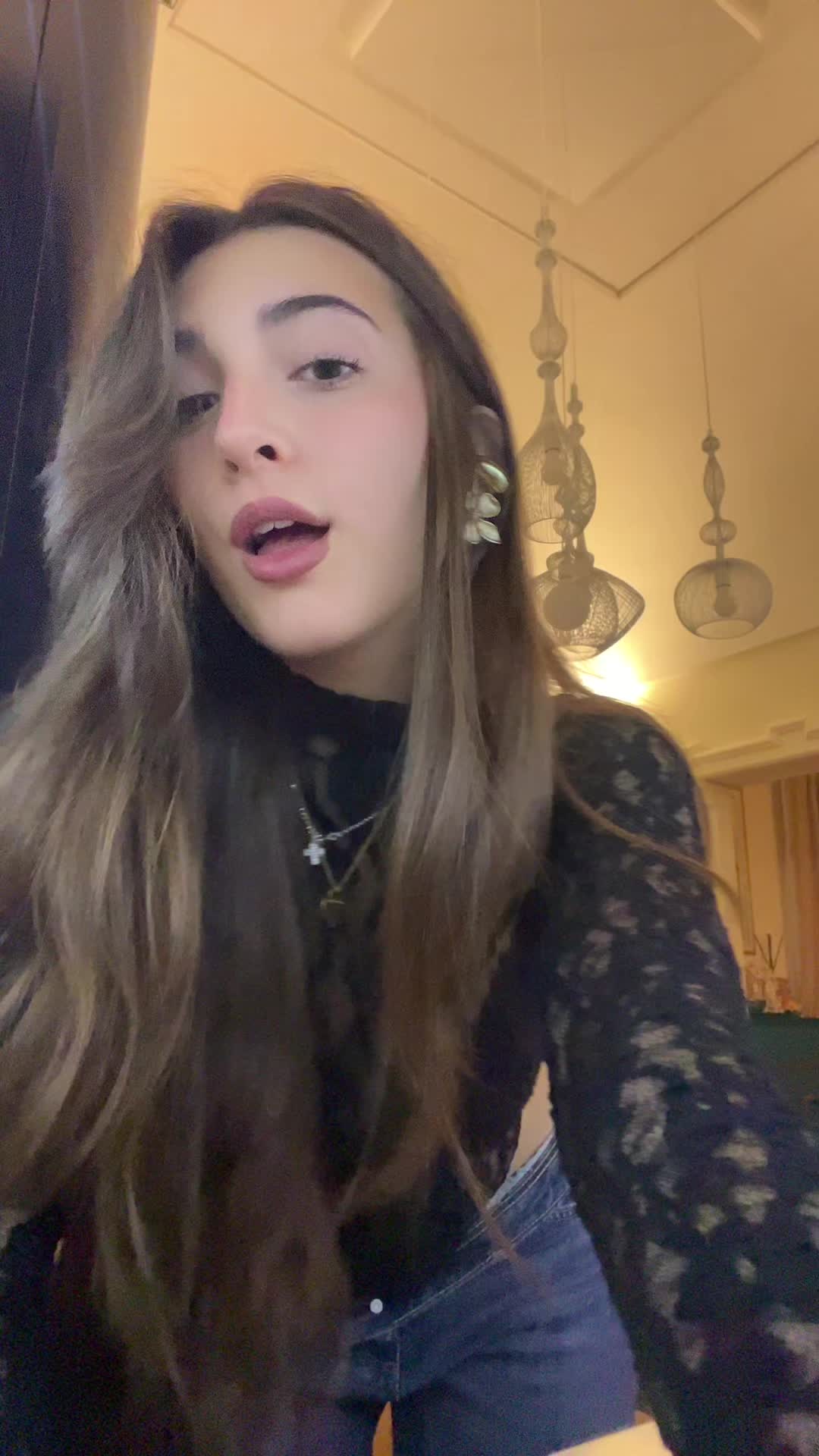 @Carlotta✨
