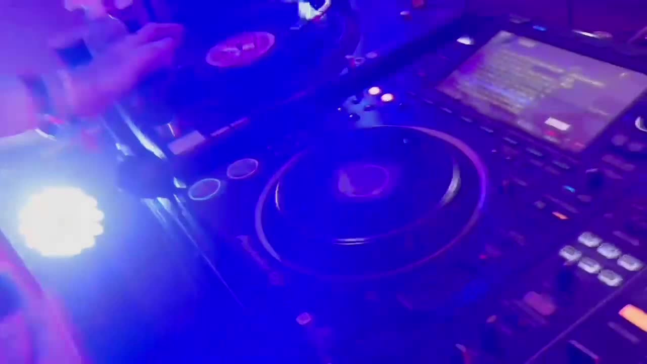 @DJAndySmith
