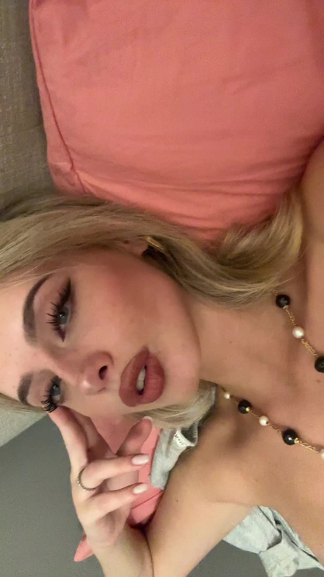 @blondbimbo22