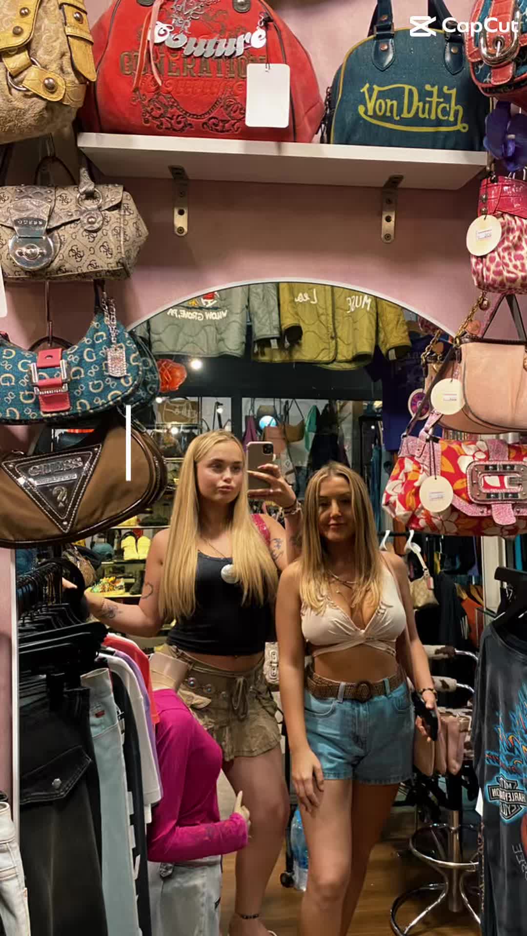 @bella