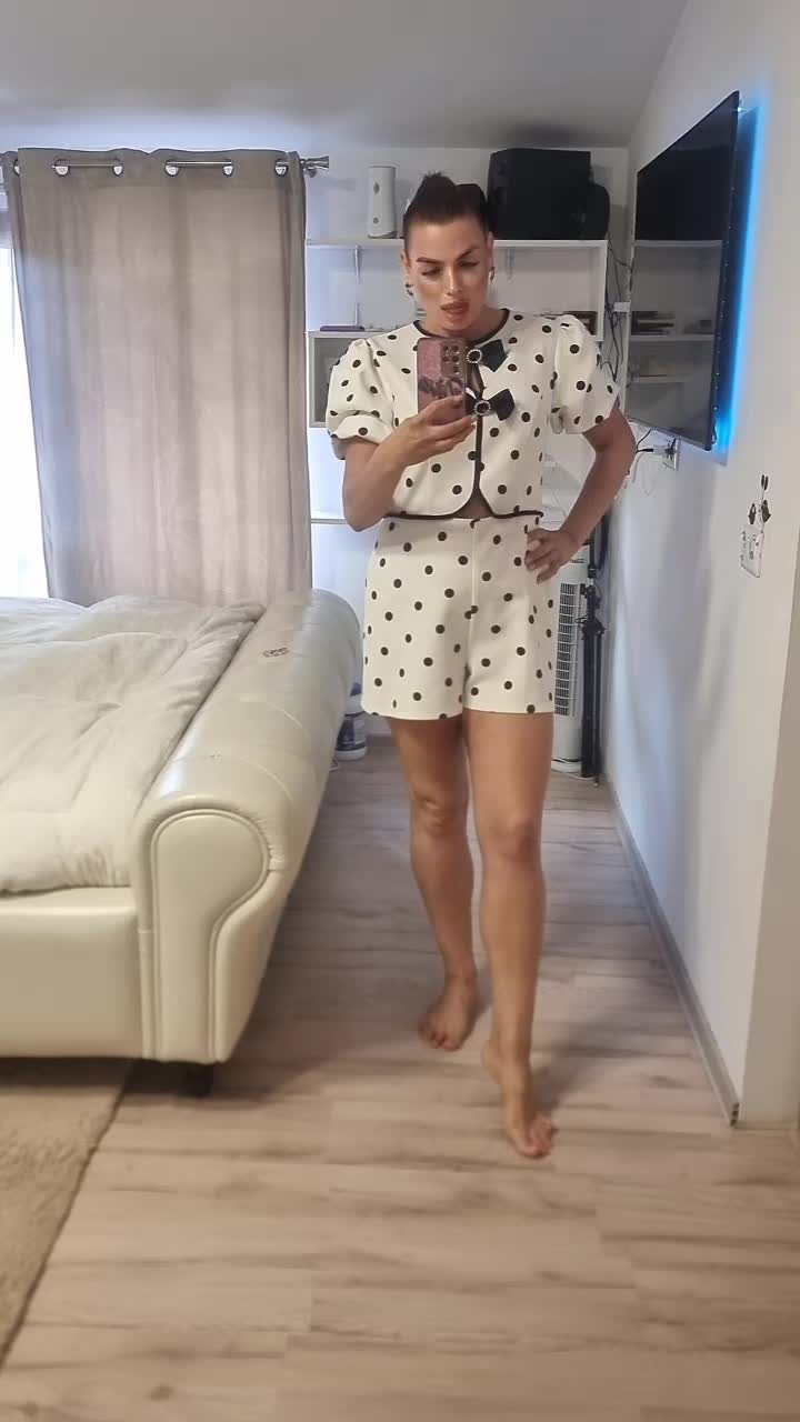 @Tania karina