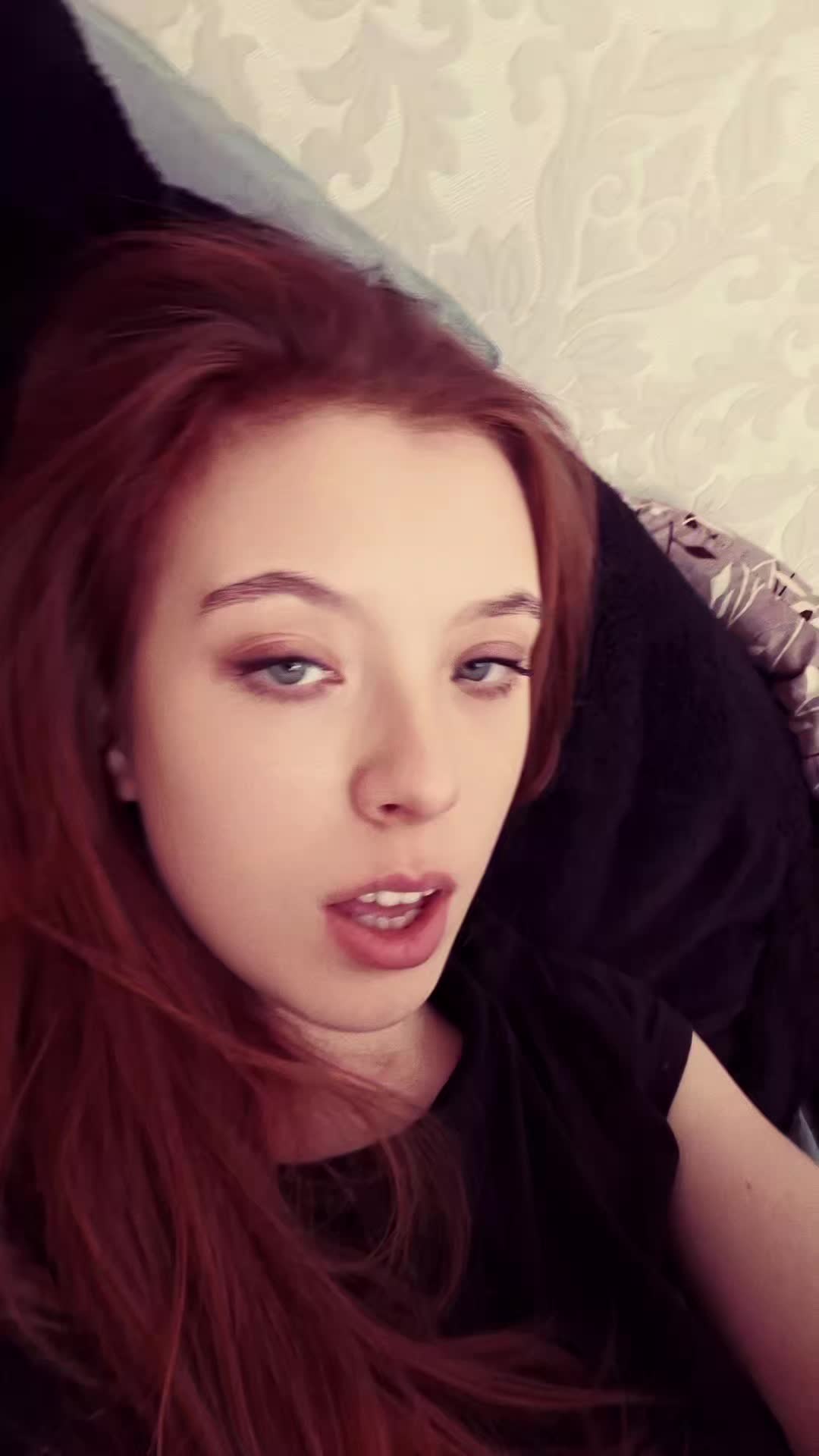 @Софочка♏️