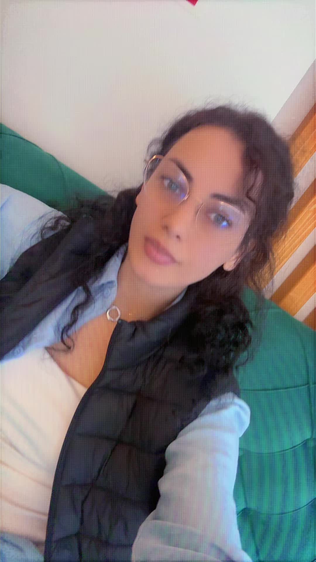 @Creațaa💙👩🏽🦱