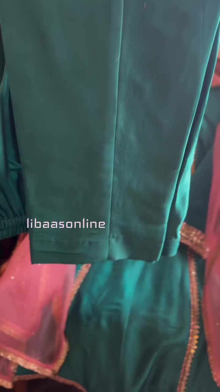 @ਲਿਬਾਸ by ਕੌਰ
