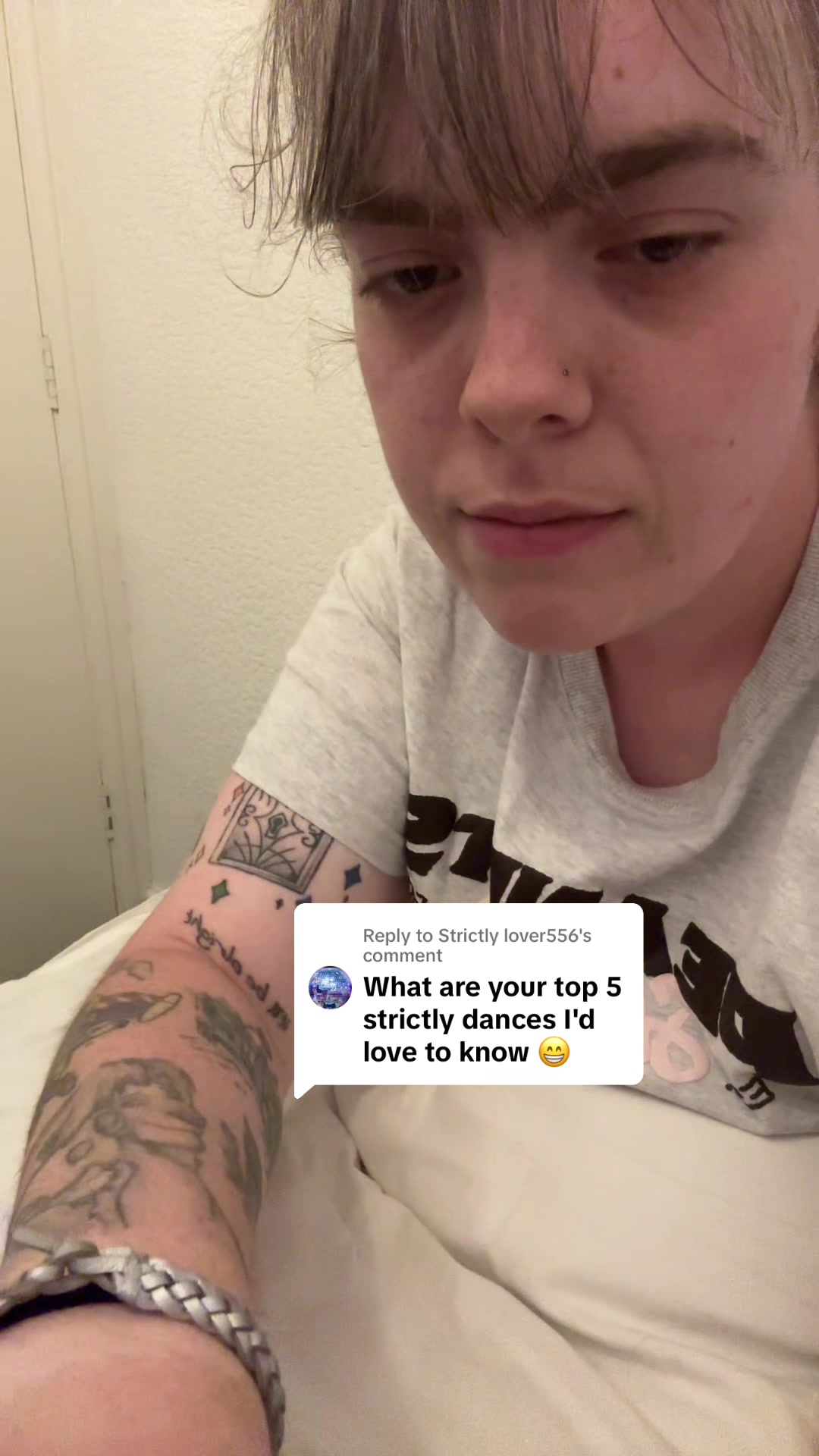 @Emꨄ