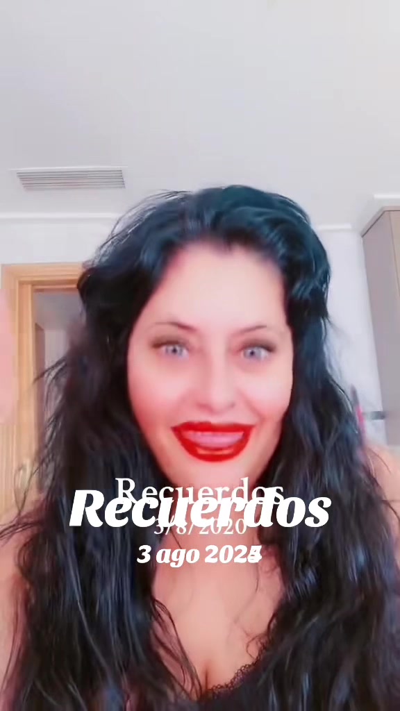 @Mariana Maniscalco