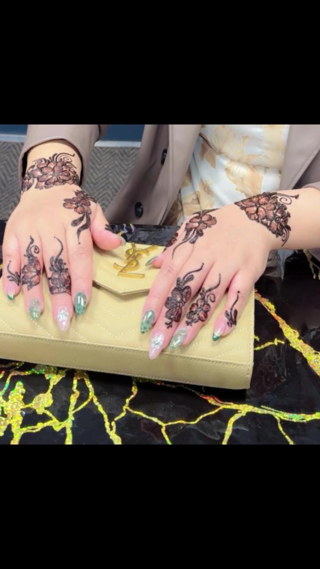 @Henna by &R
