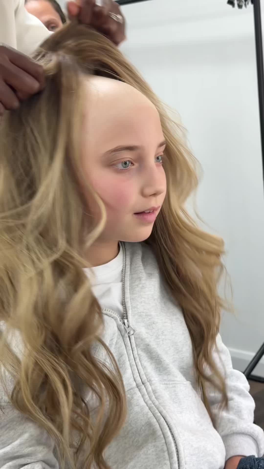 @NuolaWigs