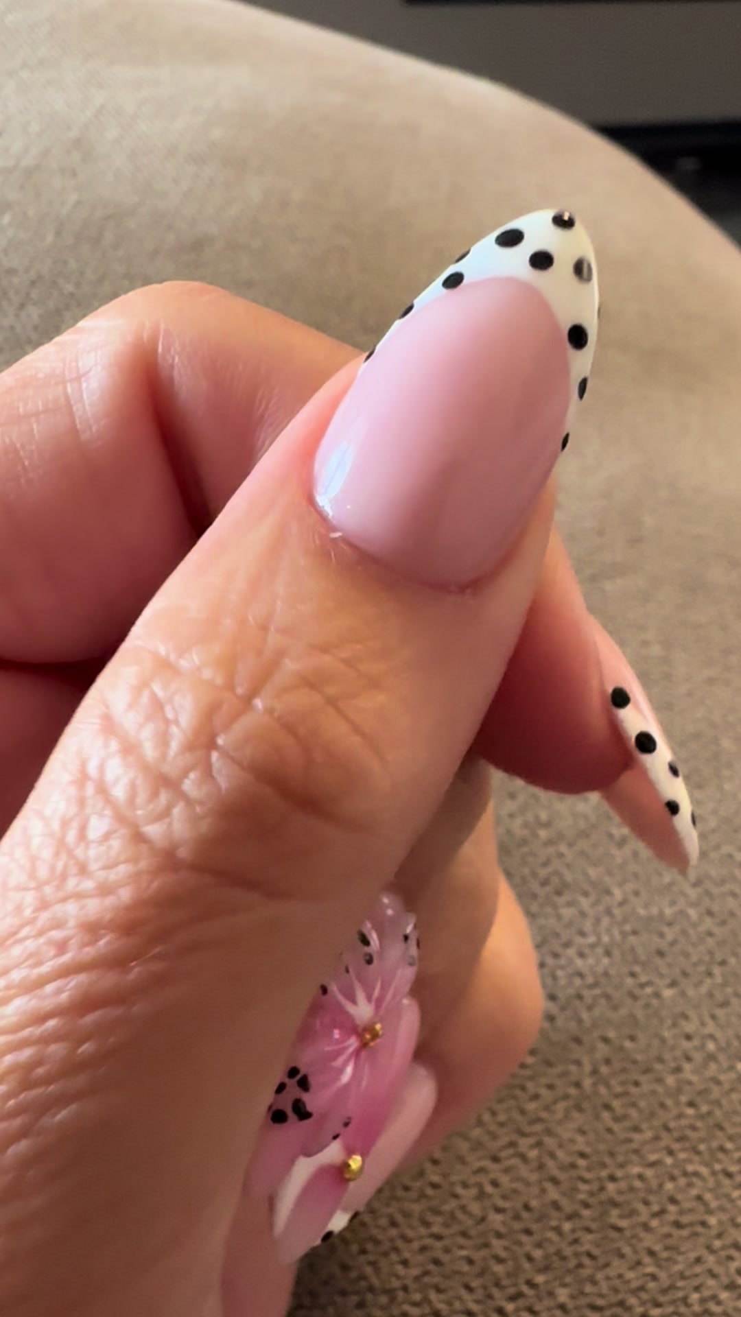 @Skullpture_Nails