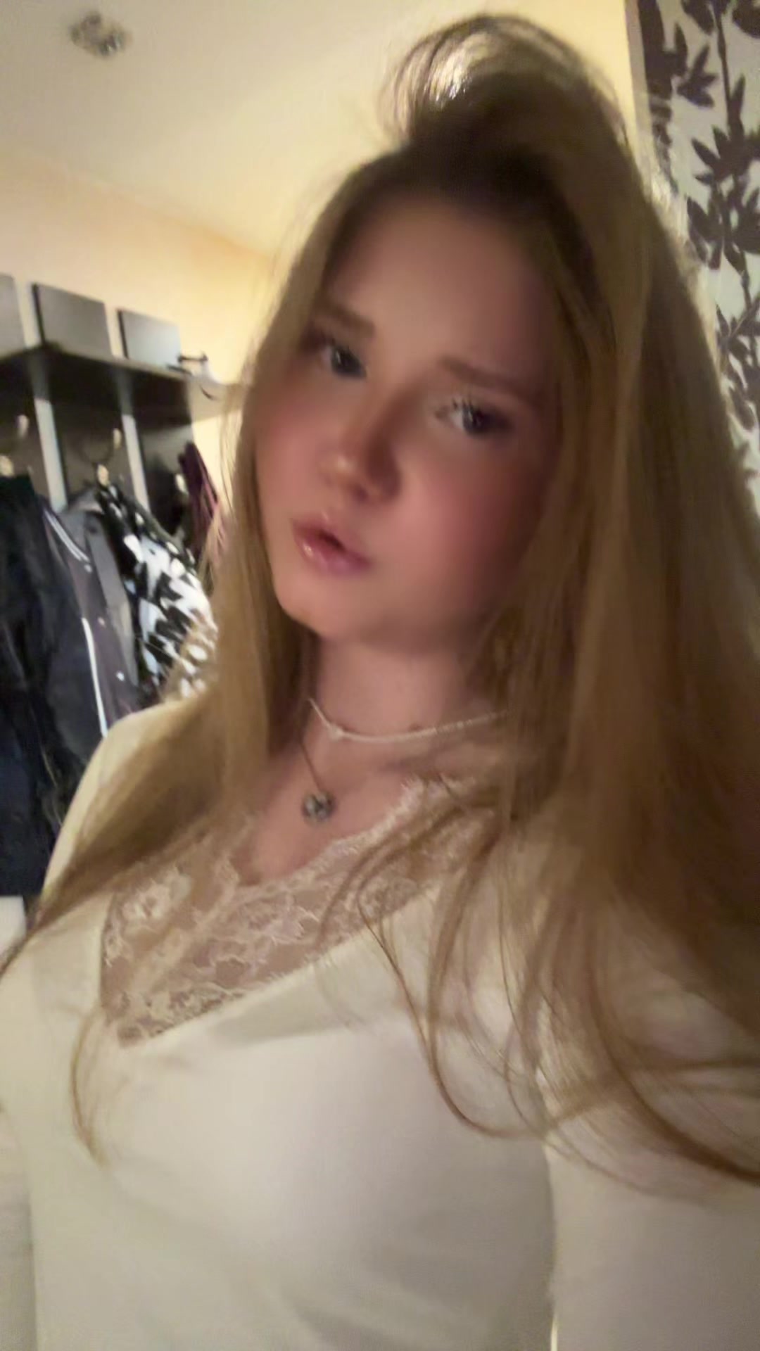 @тгк:аринчик тут