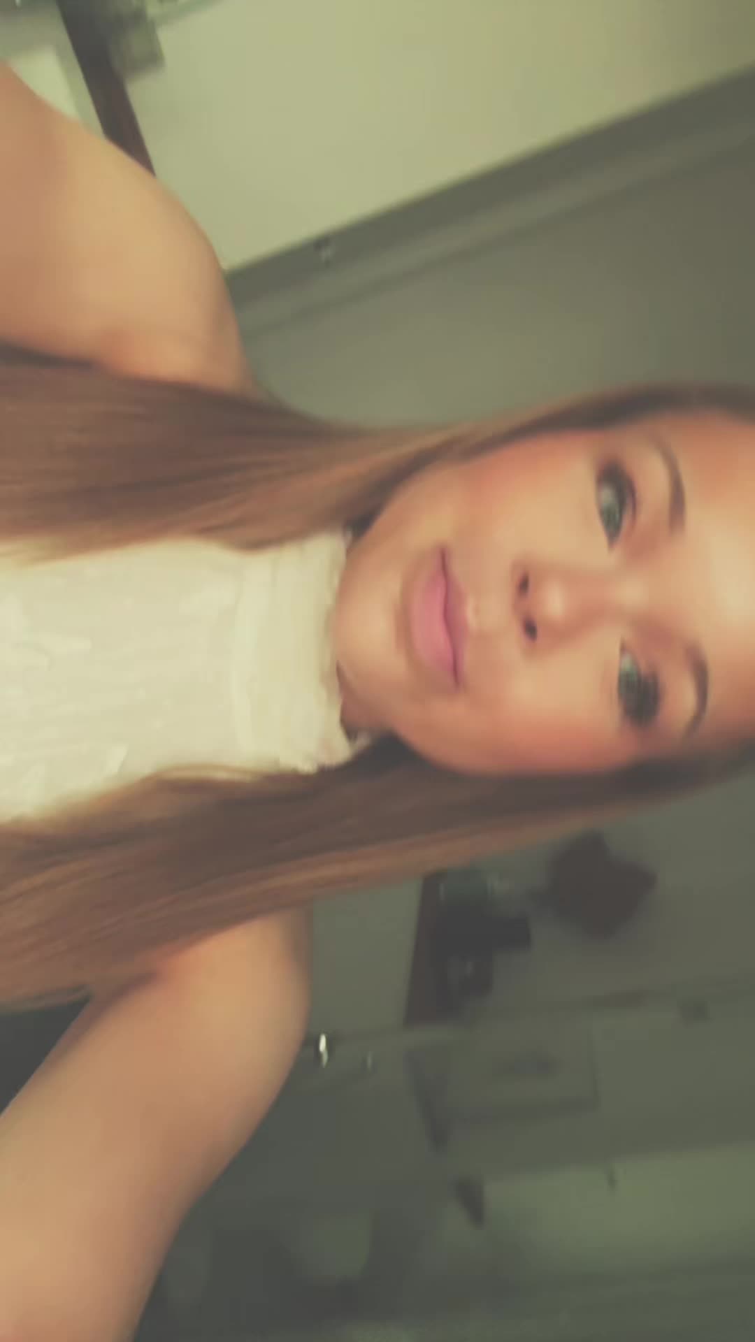 @Ella_steinstö🌺