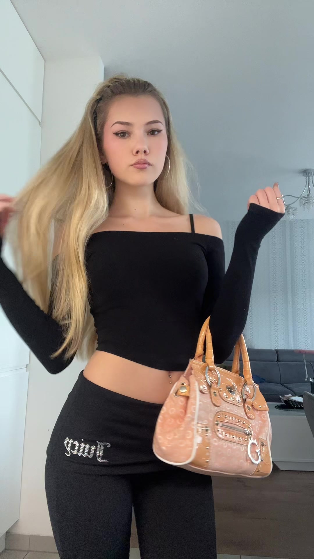 @༺♱༻