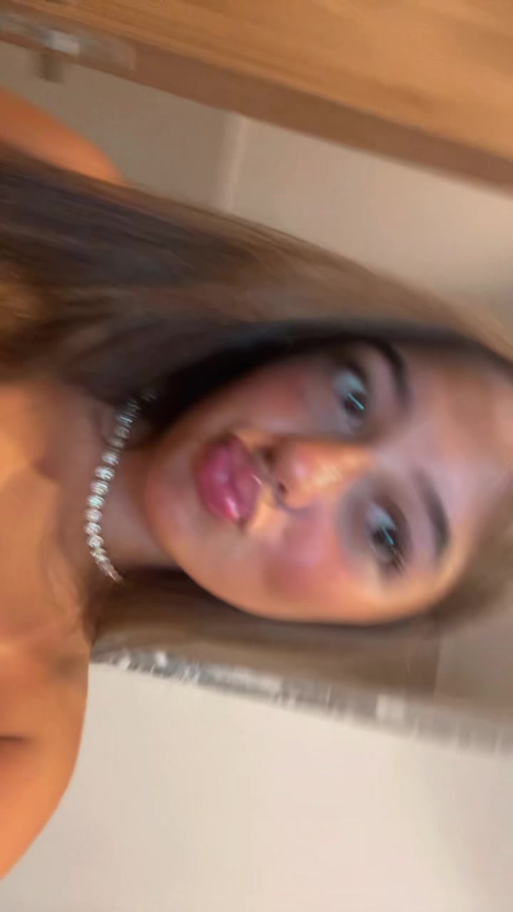 @𝐈𝐬𝐚𝐛𝐞𝐥𝐥𝐞💚