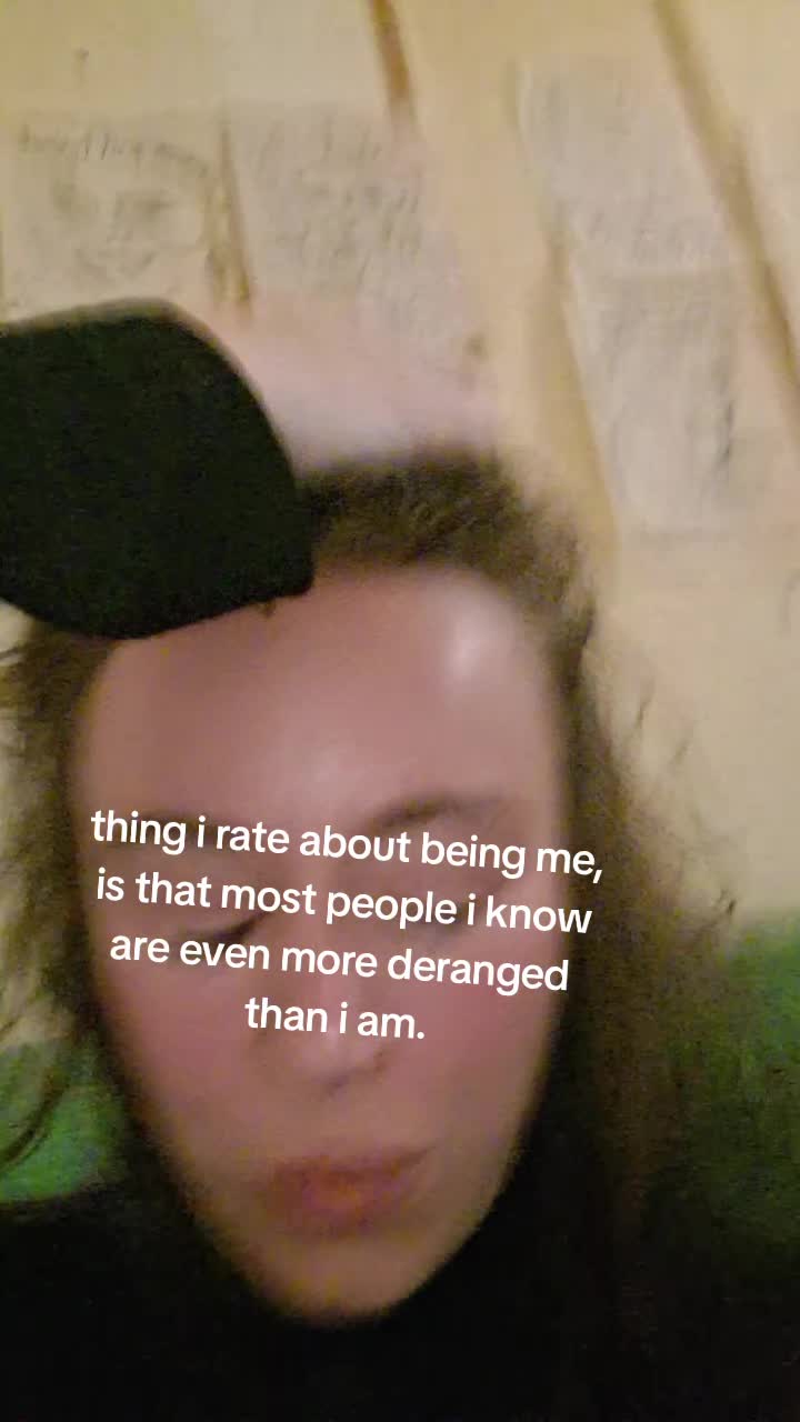 @lollyybmnqh