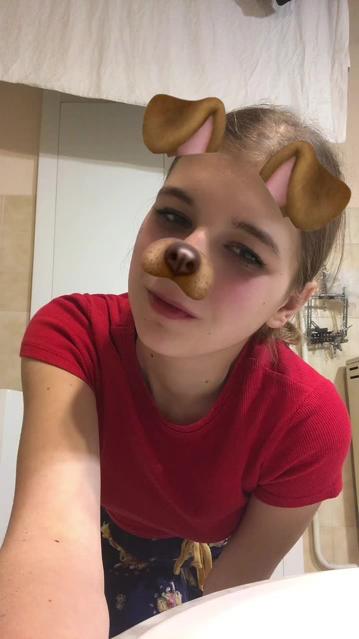 @Izabella Komaromi