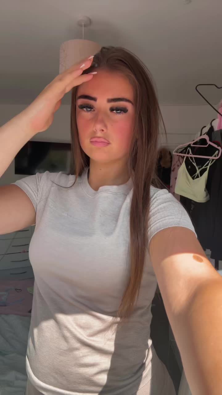 @𝒦𝒶𝓎𝓁𝒶𝓂𝓊𝓇𝓇𝒶𝓎👸🏽😚