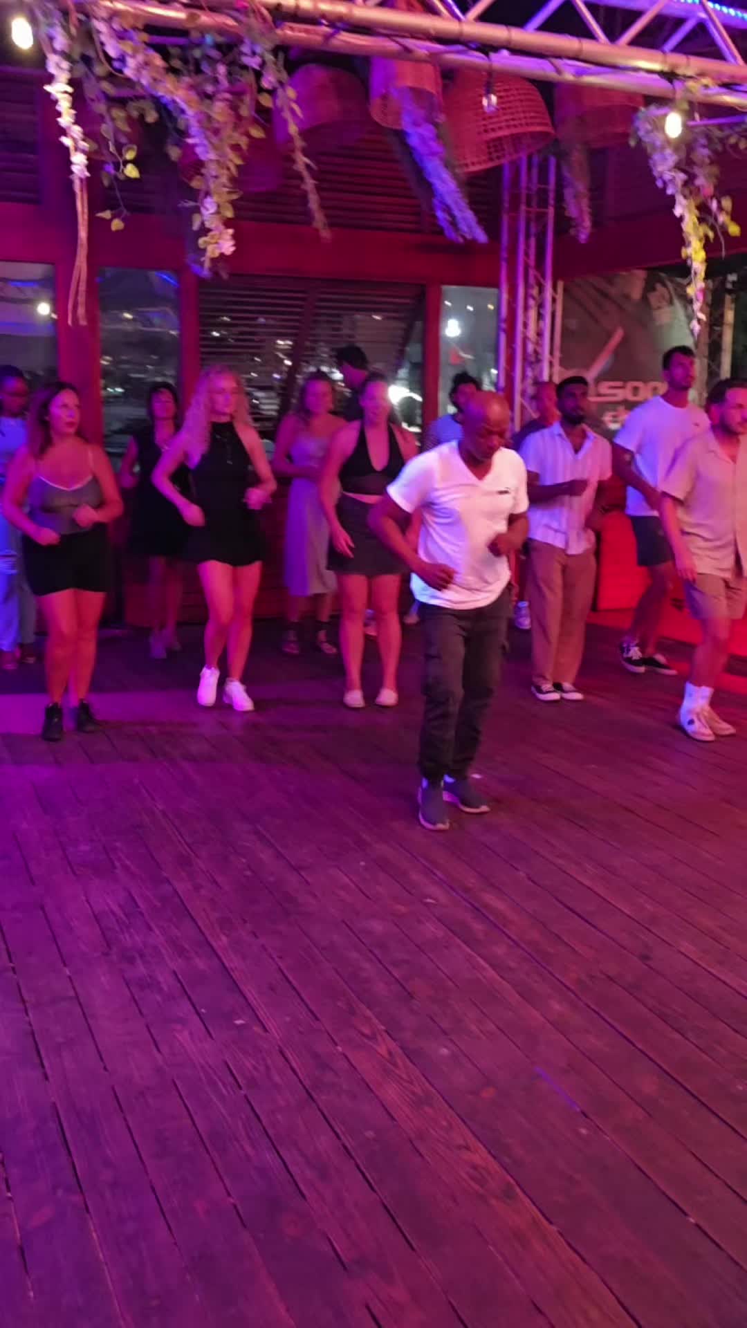 @Enjoywithjoel14