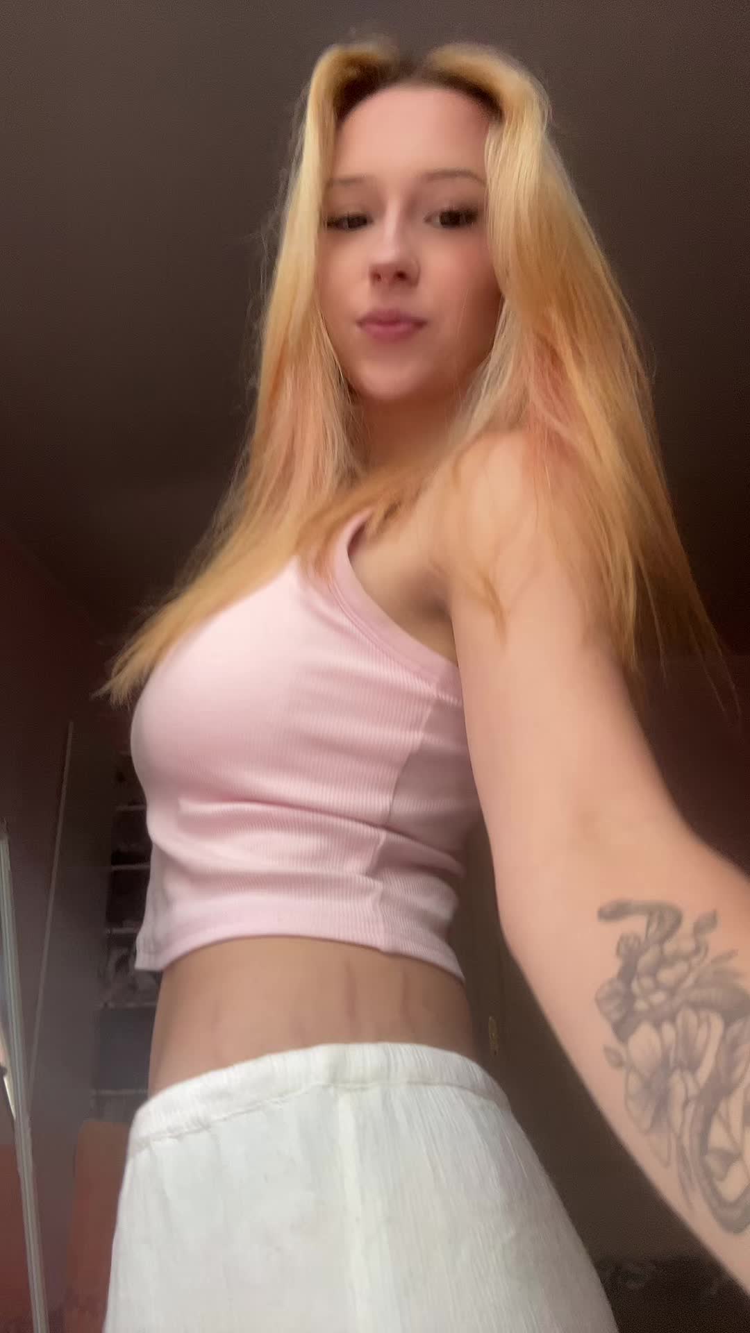 @Neelöö