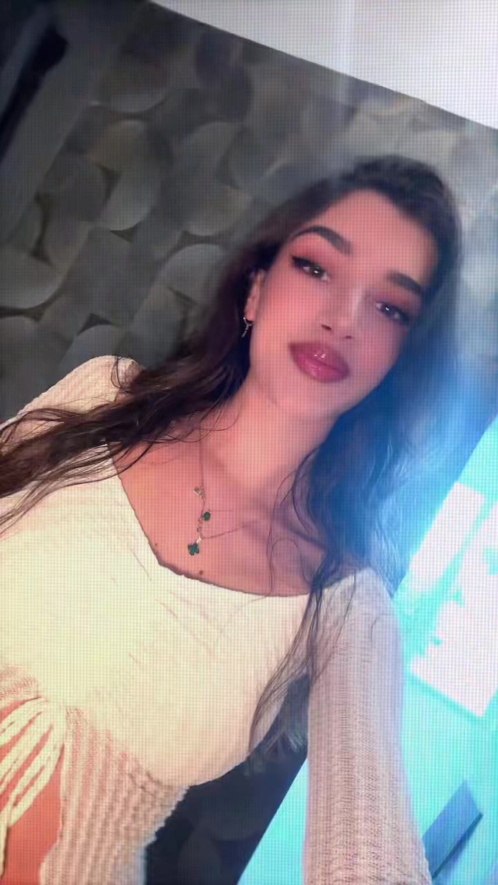 @𝒮amanta🇦🇱