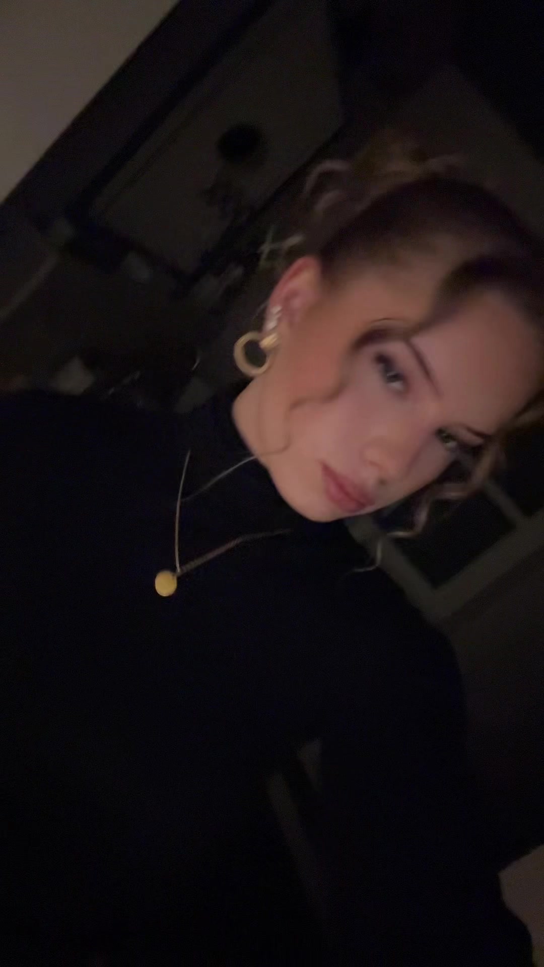 @𝓁𝒶𝓇𝒶 𝓈𝑜𝓅𝒽𝒾𝑒