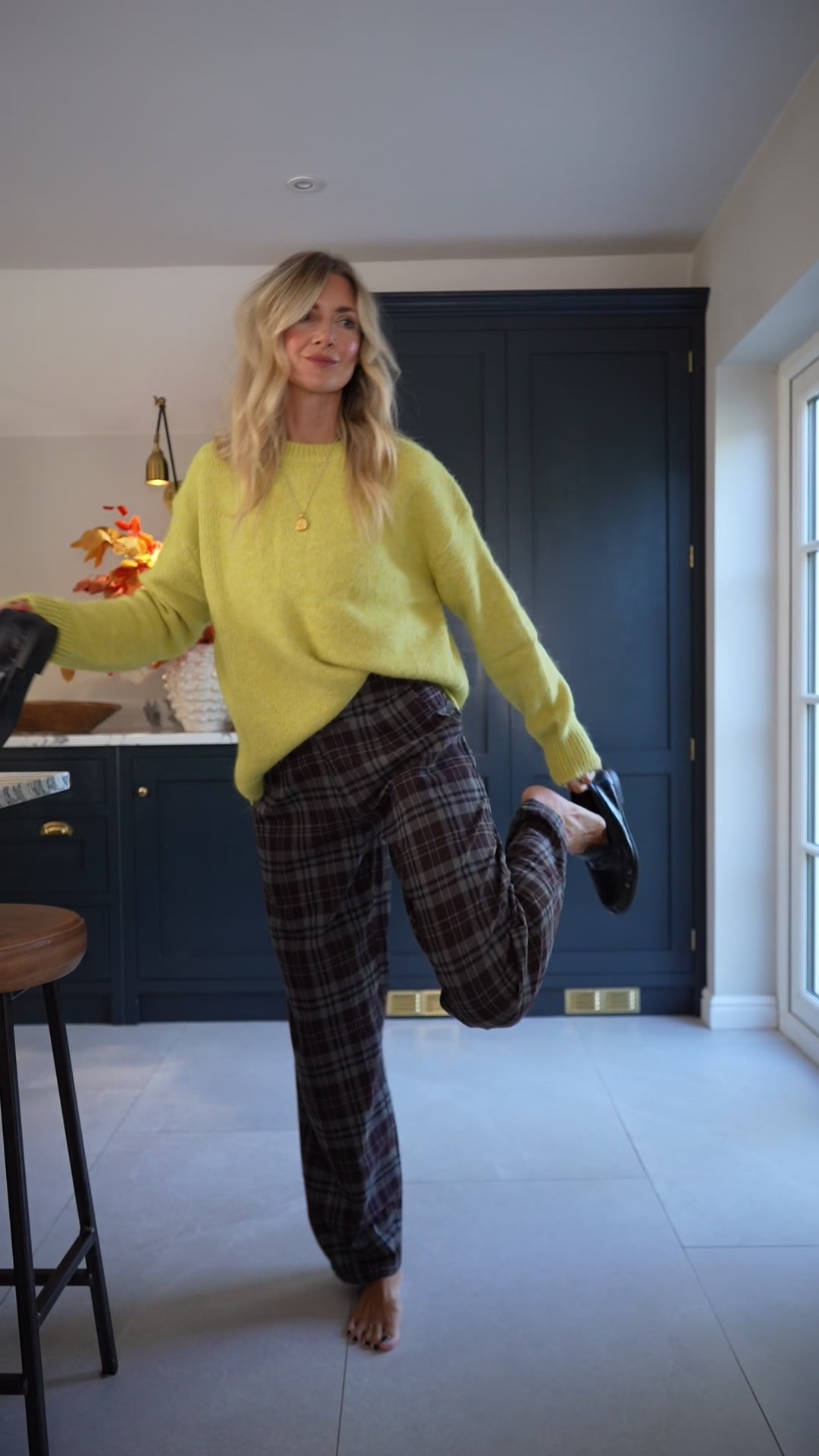 @Cara - Outfit Inspo Over 40