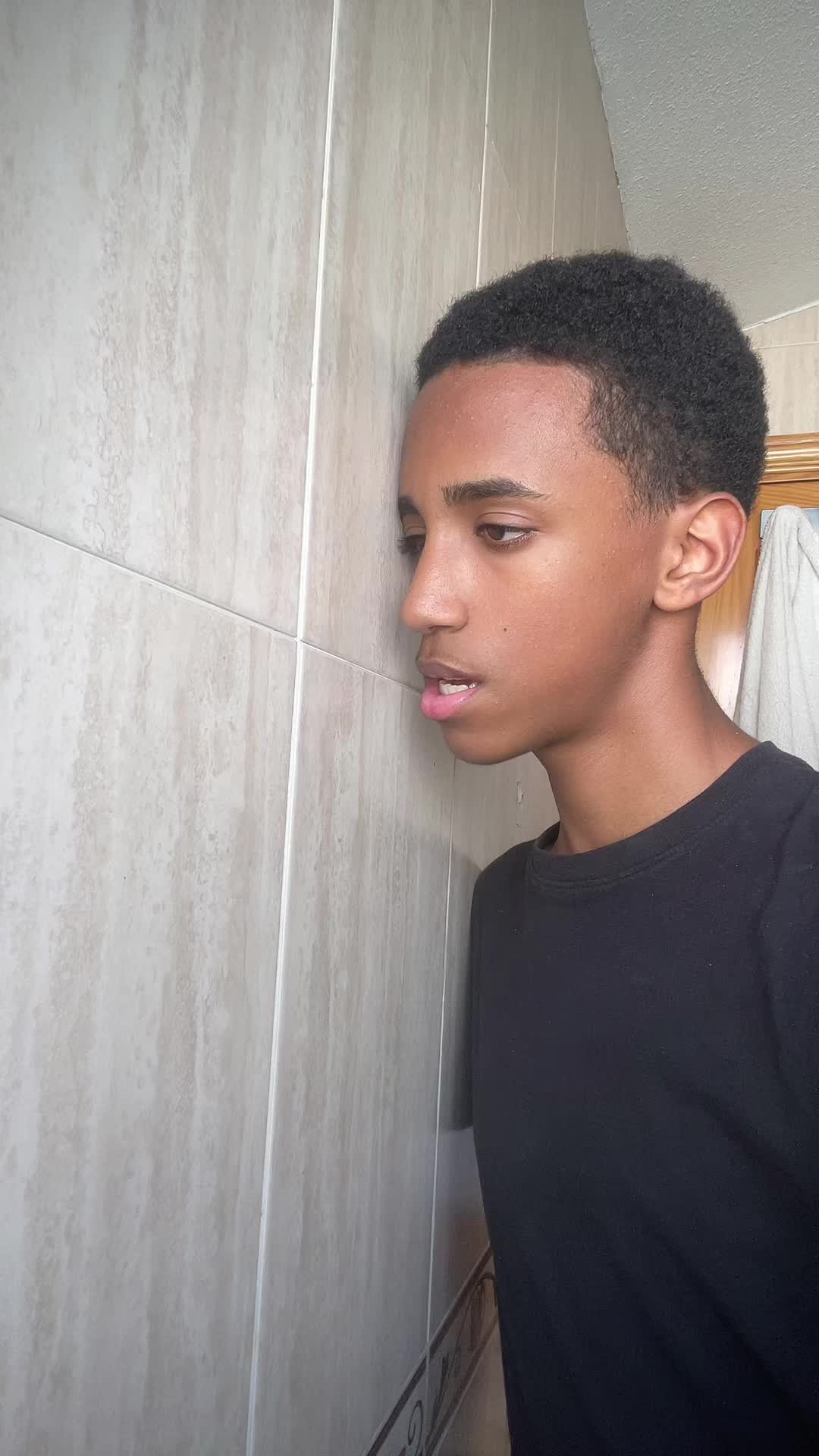 @izan.cm