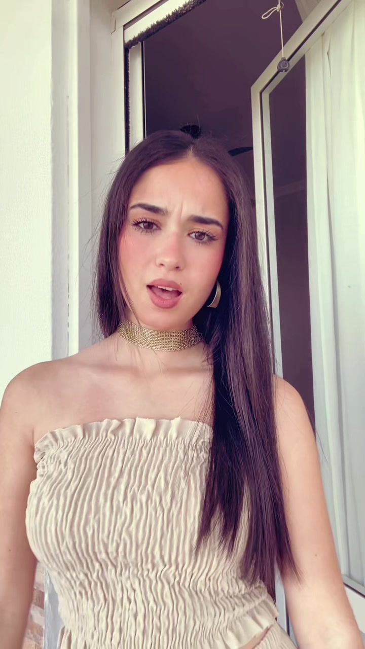 @elenaalvarezz_