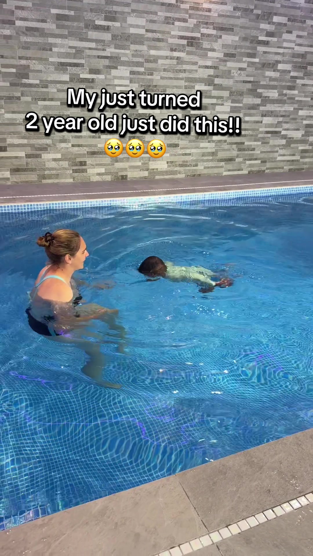 @mom_on_wheels_xo