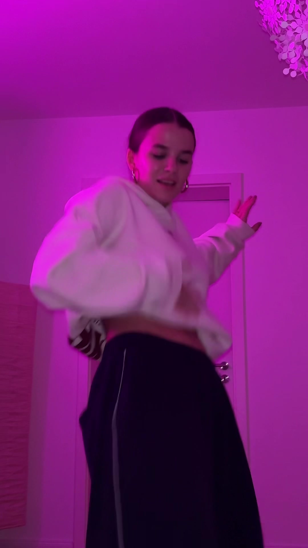 @𝑉 𝑖 𝑐 𝑖 ☁️