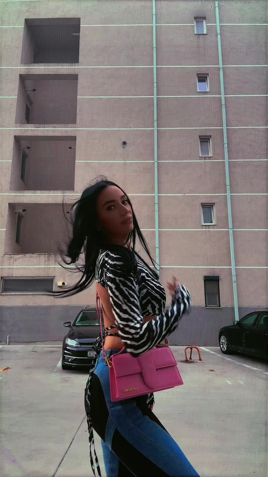 @_deliatnccc_